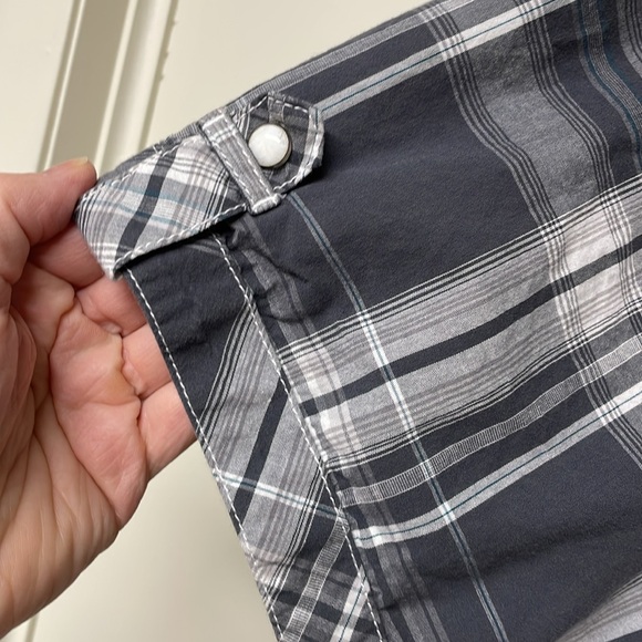 Distillery Cotton Button down - Picture 5 of 6